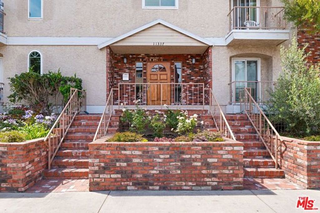 11337 Nebraska Avenue 303, Los Angeles, CA 90025