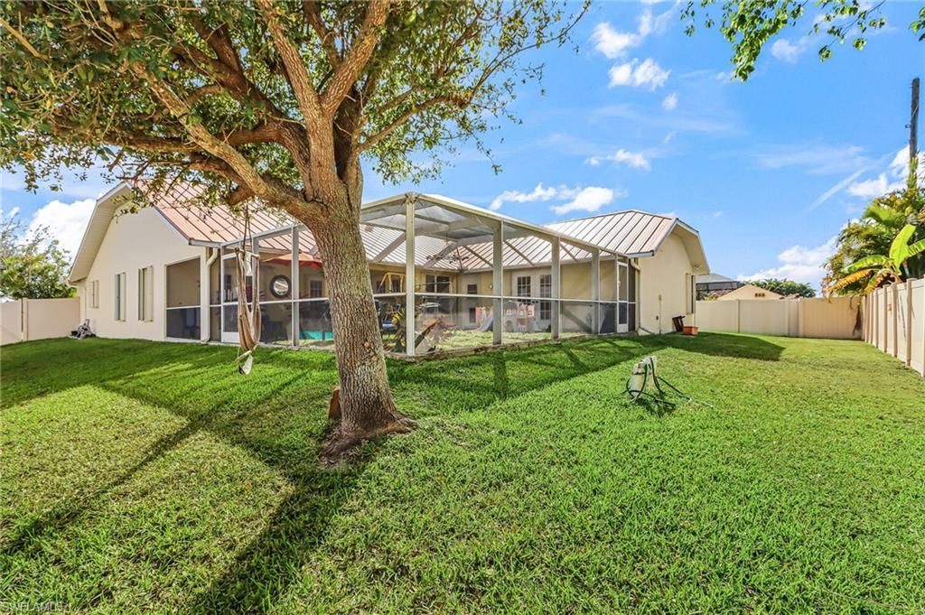 Image 30 of property listing at 1721 30th TER, Cape Coral, FL 33914