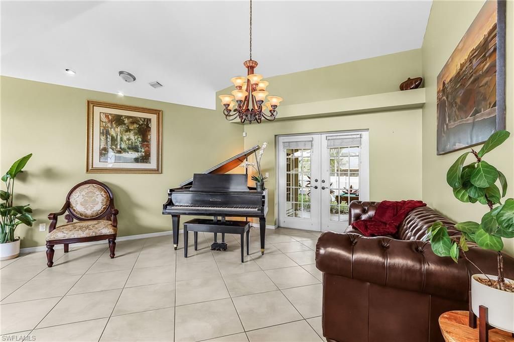 Image 7 of property listing at 1721 30th TER, Cape Coral, FL 33914