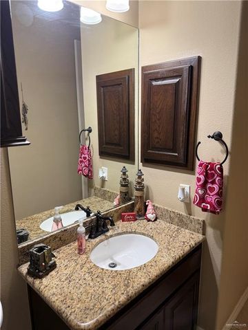 1104 N Regal N Drive, Pharr, TX 78577