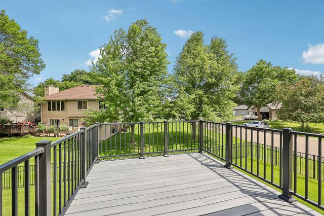 6030 Kirkwood Lane N, Plymouth, MN 55442