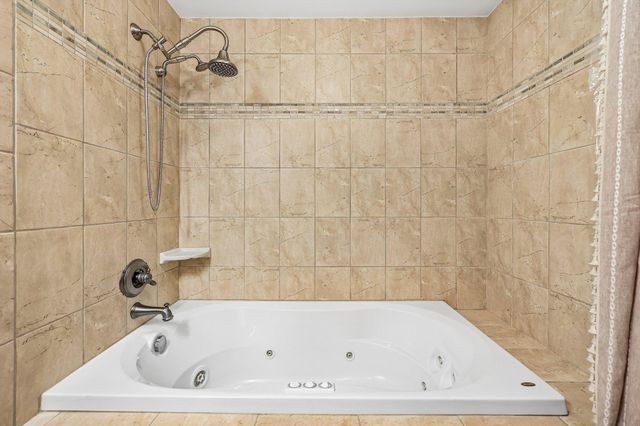 6030 Kirkwood Lane N, Plymouth, MN 55442