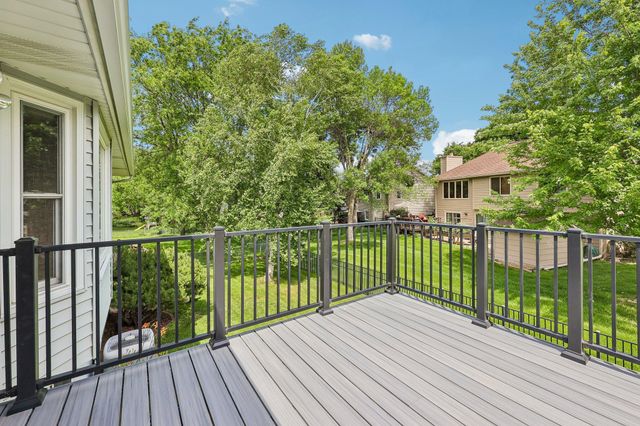 6030 Kirkwood Lane N, Plymouth, MN 55442