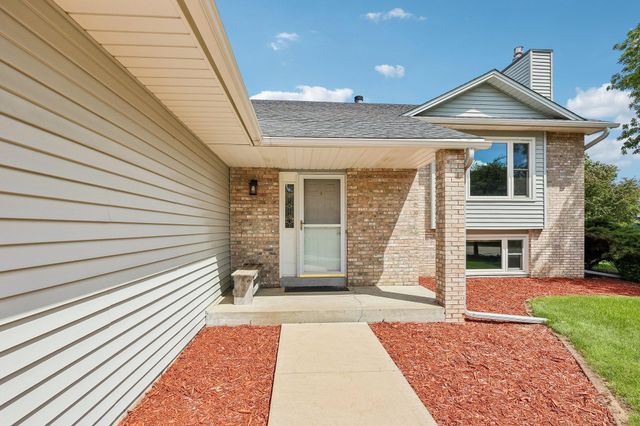 6030 Kirkwood Lane N, Plymouth, MN 55442