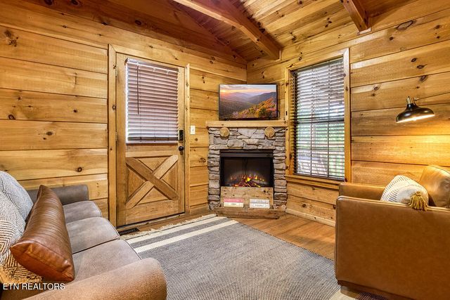 1003 Sumac Court, Sevierville, TN 37876