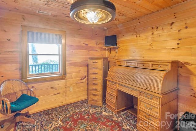 35 Falcon Crest Loop, Maggie Valley, NC 28751