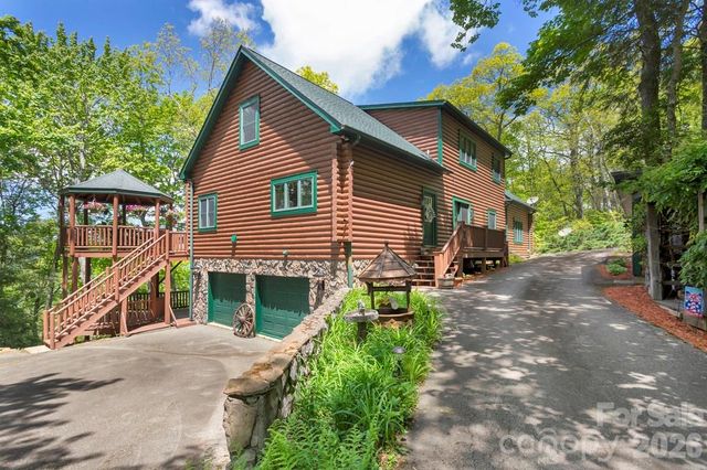 35 Falcon Crest Loop, Maggie Valley, NC 28751