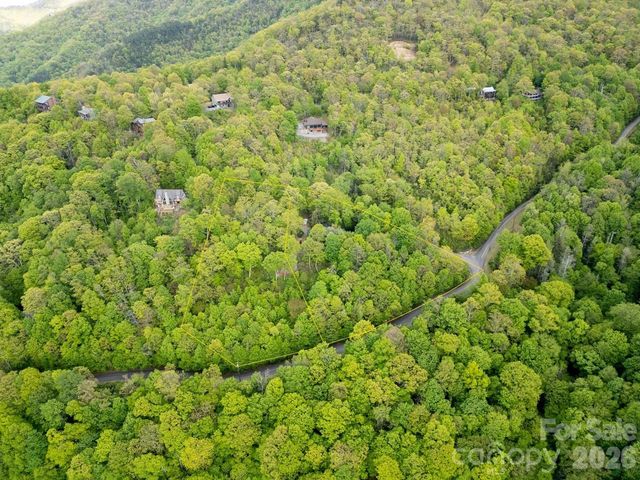 35 Falcon Crest Loop, Maggie Valley, NC 28751