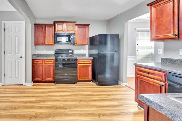 2416 Cornell Circle, Mcdonough, GA 30253