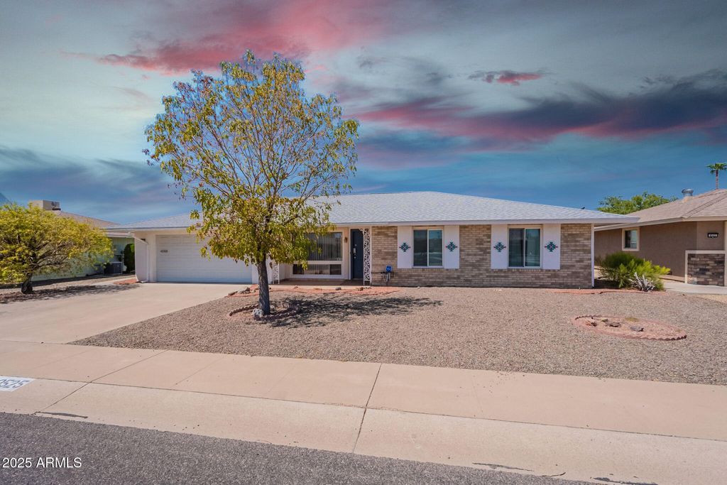 9525 W CEDAR HILL Circle, Sun City, AZ 85351 — photo 2