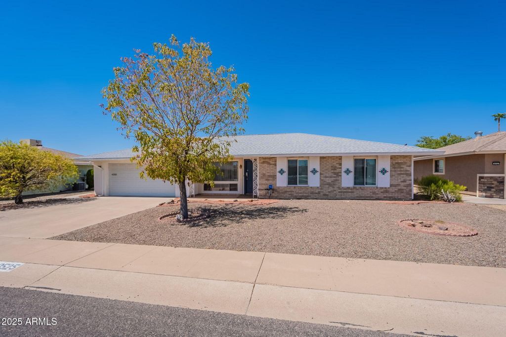 9525 W CEDAR HILL Circle, Sun City, AZ 85351 — photo 5