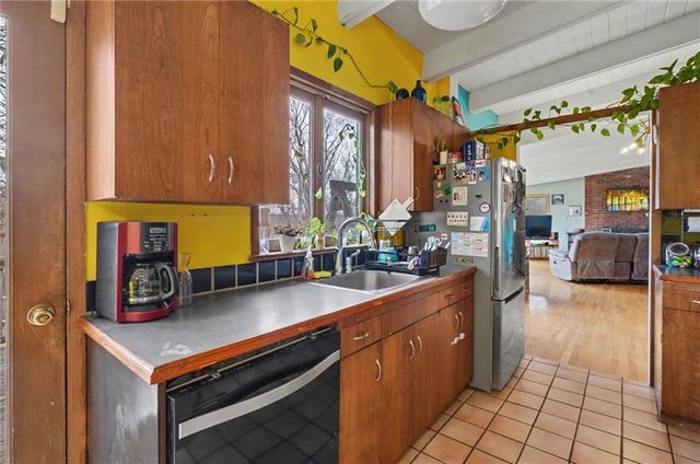 2933 Harvard Road, Lawrence, KS 66049