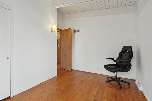 2933 Harvard Road, Lawrence, KS 66049