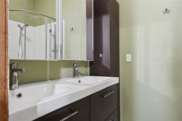 2933 Harvard Road, Lawrence, KS 66049