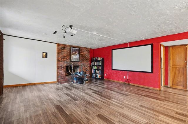 2933 Harvard Road, Lawrence, KS 66049