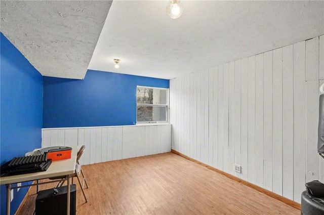 2933 Harvard Road, Lawrence, KS 66049