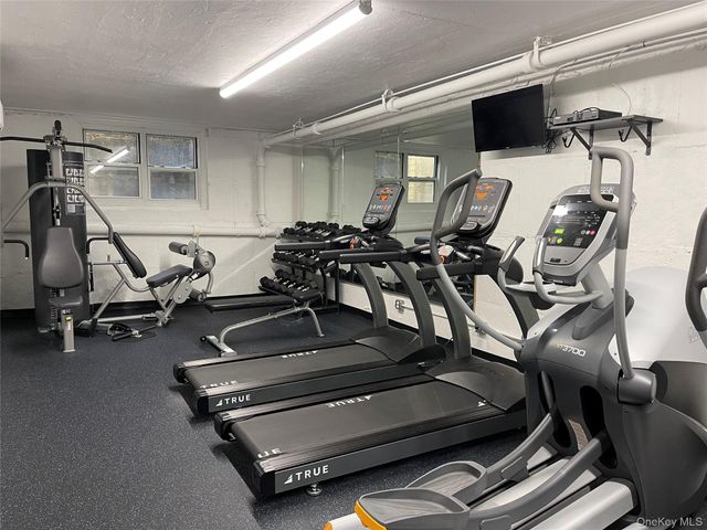 124 S Park Avenue 1-P, Rockville Centre, NY 11570