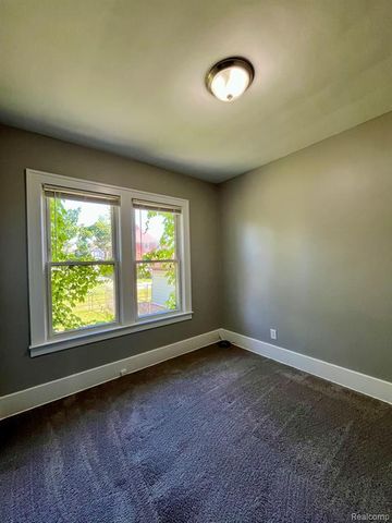 170 Bondie Street, Wyandotte, MI 48192