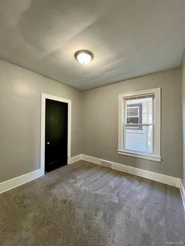 170 Bondie Street, Wyandotte, MI 48192