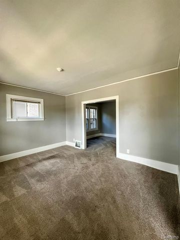 170 Bondie Street, Wyandotte, MI 48192