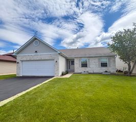 3150 Montrose Drive, Lake In The Hills, IL 60156
