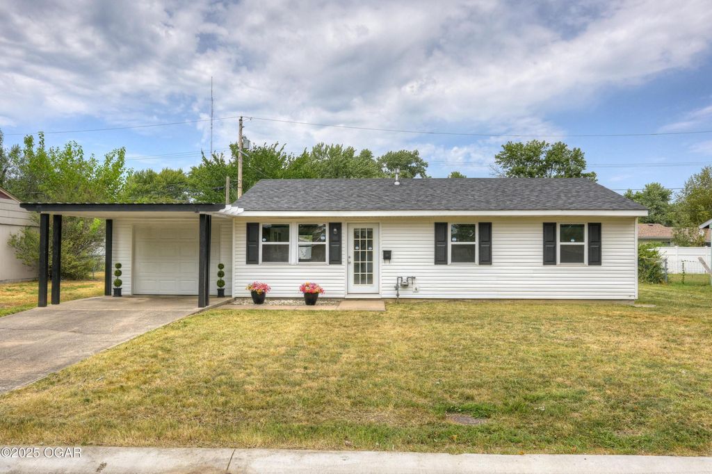 1819 W 21st Terrace, Joplin, MO 64804