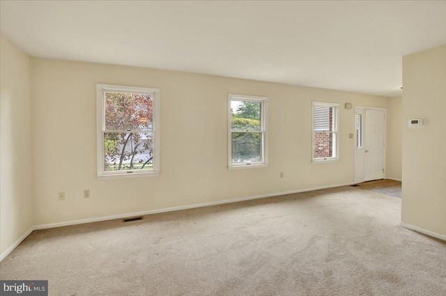 206 LINCOLN DR, Reading, PA 19606