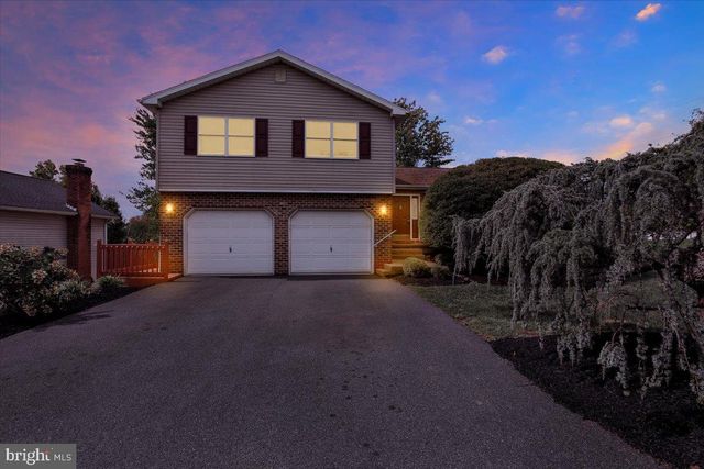 206 LINCOLN DR, Reading, PA 19606