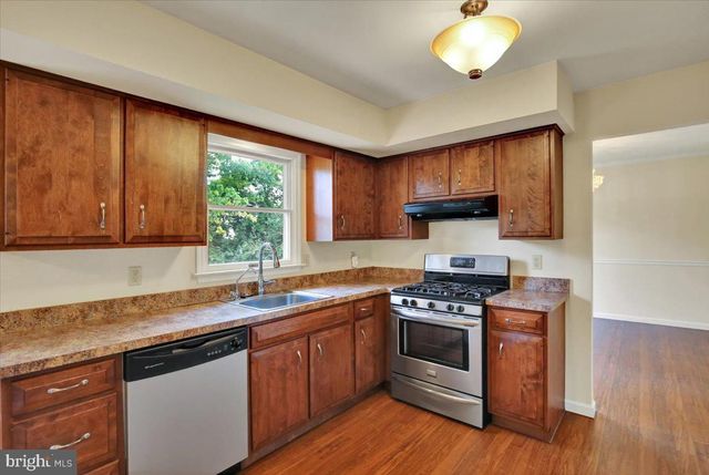 206 LINCOLN DR, Reading, PA 19606