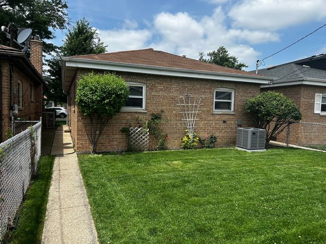4535 Warsaw Avenue, Lyons, IL 60534