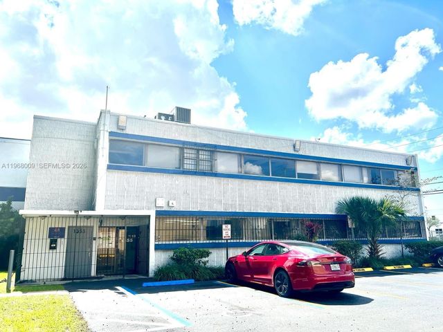 1355 NW 97 Avenue 200, Doral, FL 33172