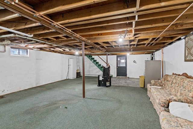 60 Cobble Hill Road, Milton, VT 05468