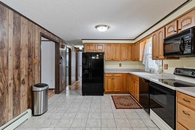 60 Cobble Hill Road, Milton, VT 05468