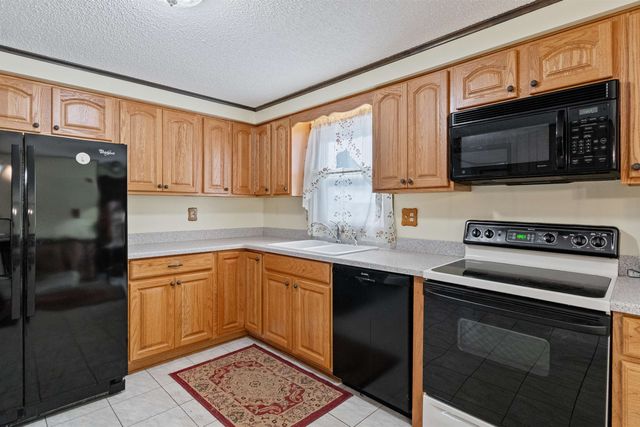 60 Cobble Hill Road, Milton, VT 05468