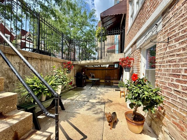 2012 W 21st Place, Chicago, IL 60608