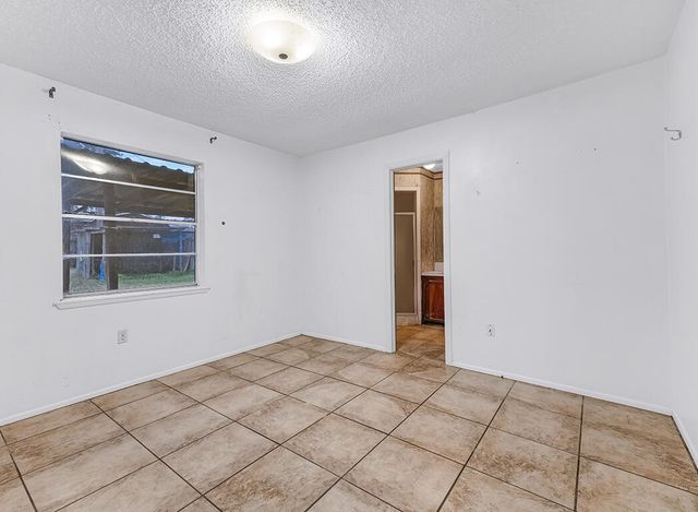 165 Greenforest Trail, Nash, TX 75569