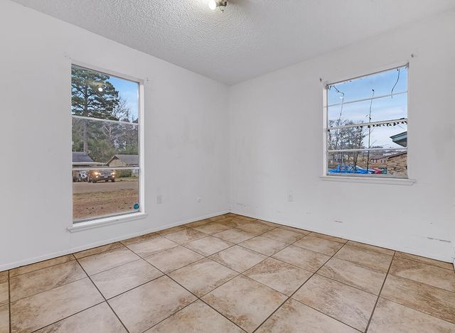 165 Greenforest Trail, Nash, TX 75569