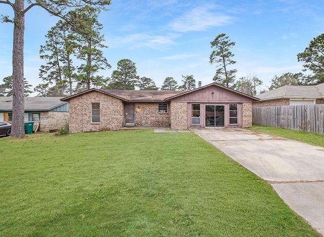 165 Greenforest Trail, Nash, TX 75569