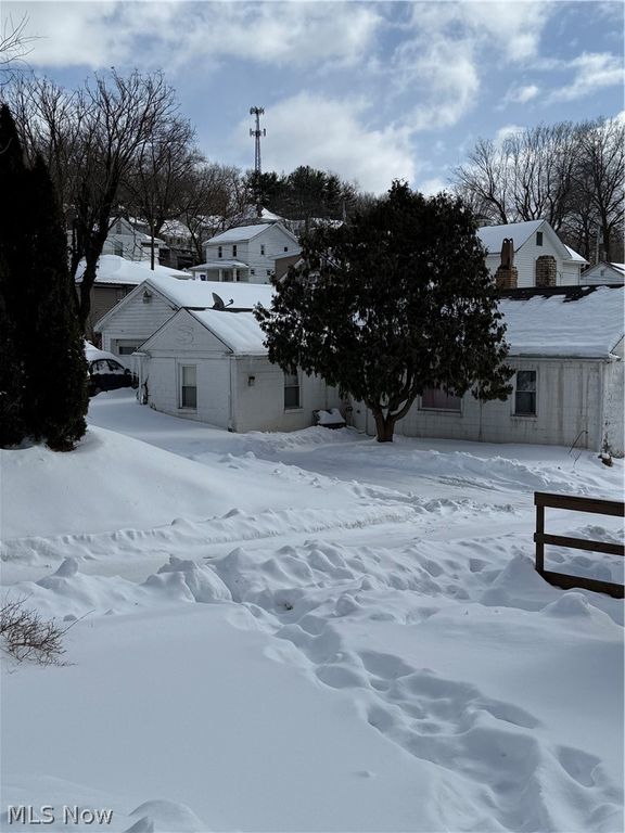 1313 Riverview Street, East Liverpool, OH 43920