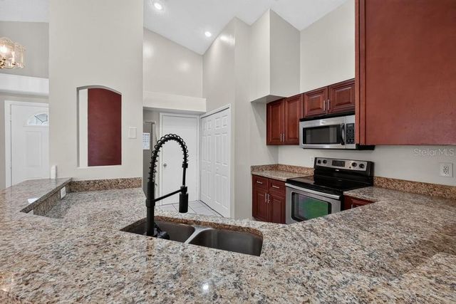 97 ABBEY HOLLOW DRIVE, Apopka, FL 32712