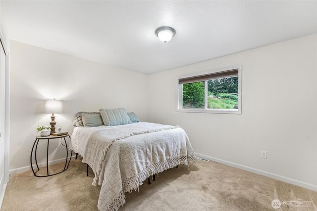 11404 Karshner Road E, Edgewood, WA 98372