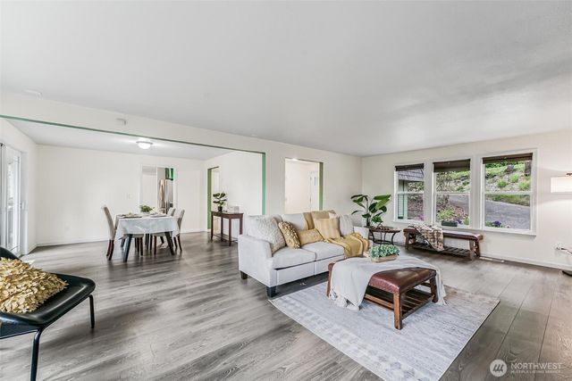 11404 Karshner Road E, Edgewood, WA 98372