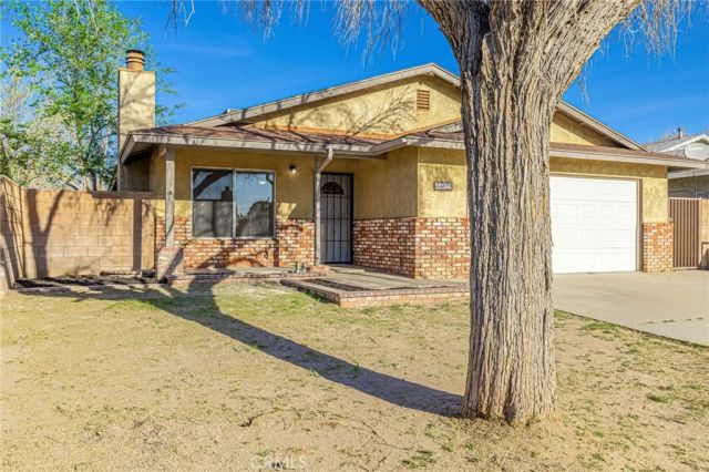 44422 Sancroft, Lancaster, CA 93535