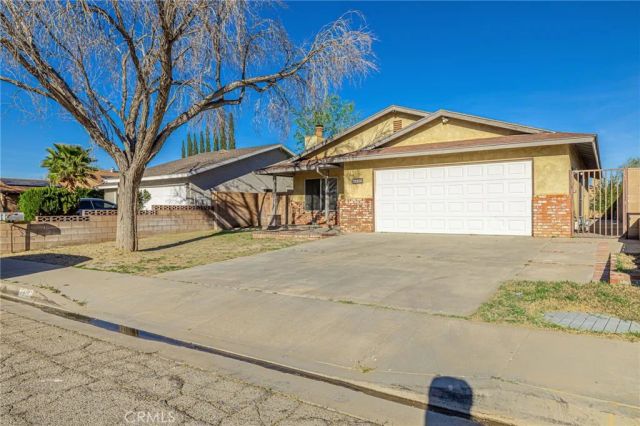 44422 Sancroft, Lancaster, CA 93535