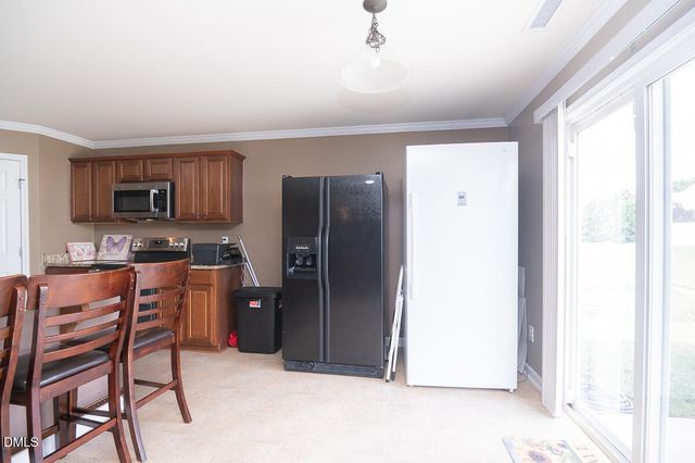 1006 Collington Drive, Mebane, NC 27302