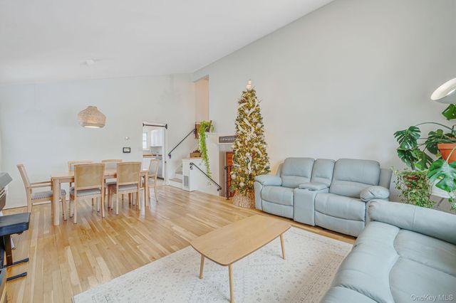 7 Seneca Drive, Commack, NY 11725