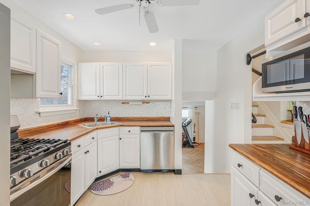 7 Seneca Drive, Commack, NY 11725