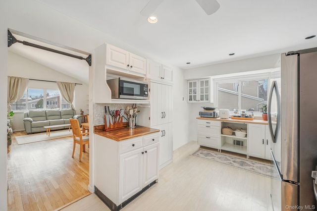 7 Seneca Drive, Commack, NY 11725