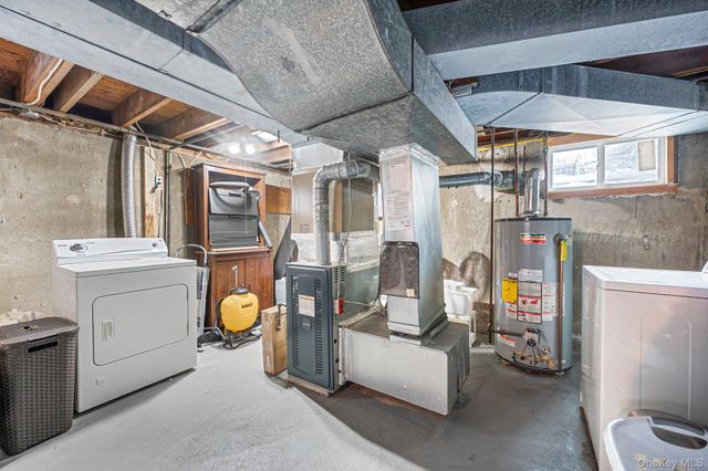 7 Seneca Drive, Commack, NY 11725