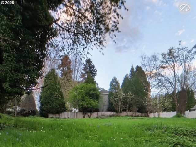 3525 Se LAKE Rd, Milwaukie, OR 97222